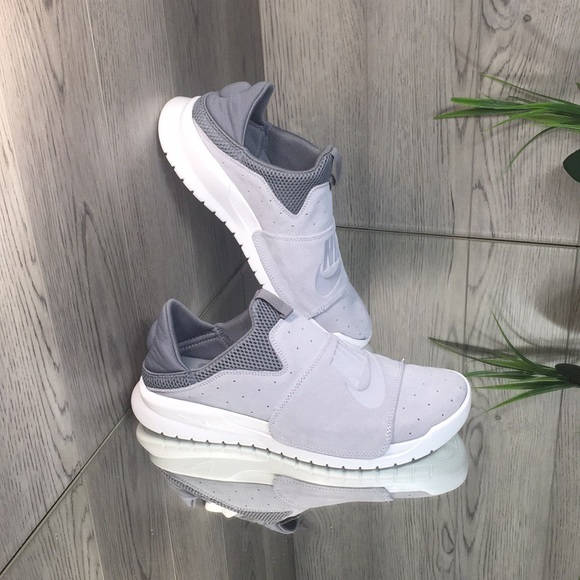 nike benassi slip recovery shoes